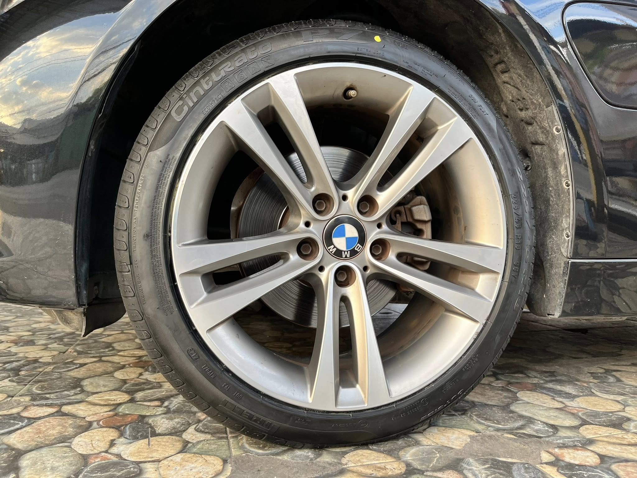 BMW_330e🚘เปลี่ยนยาง 🛞🐘#PIRELLI_CinturatoP7 MOE Runflat