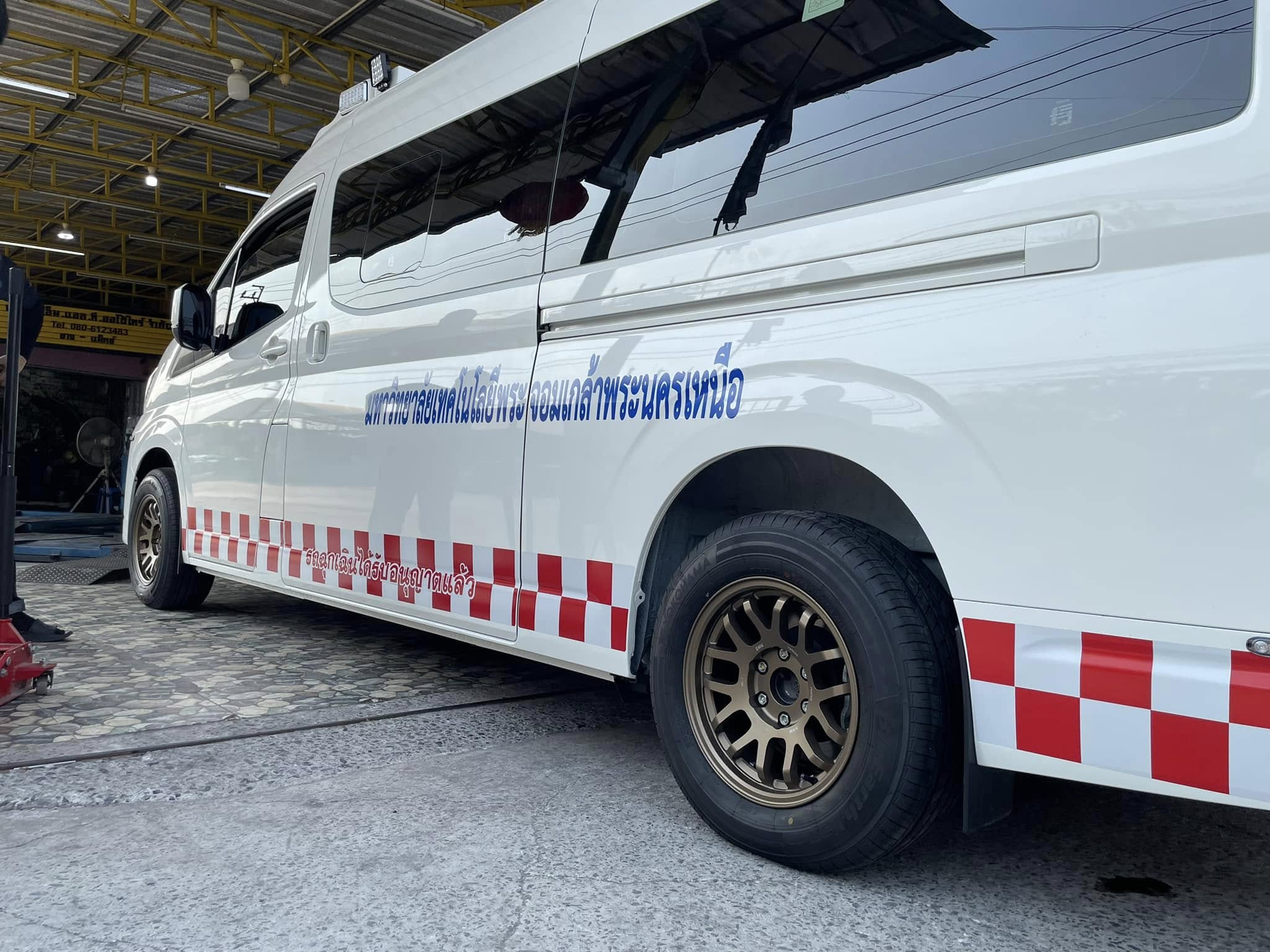 #TOYOTA_COMMUTER #ล้อSSW404 16X8 ET20 6X130 สีน้ำตาล ล้อคุณภาพดี สุดคุ้มราคาสบายกระเป๋า