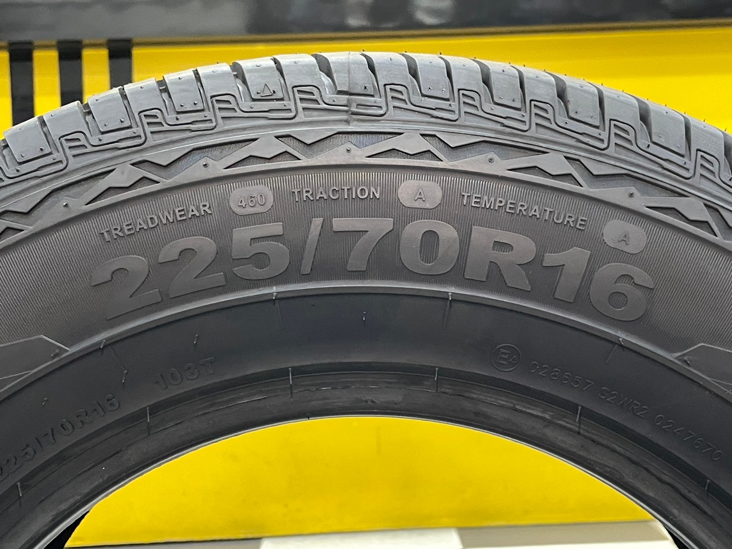 225/70R16 GITI 4x4 HT152 ยางทางเรียบตัวหนังสือสีขาว นุ่มเงียบ ยางรถยนต์คุณภาพดี สมรรถนะสูง ยางใหม่ปี2024