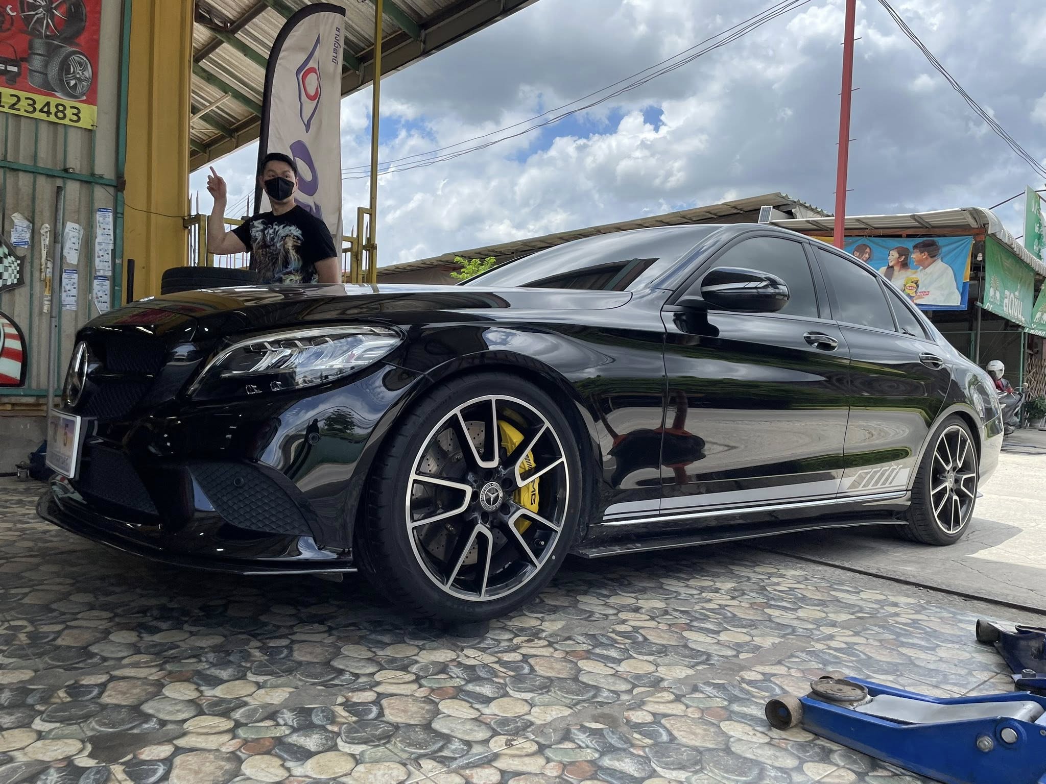 BENZ_C220d 🚘เปลี่ยนยาง 🛞🐘#GITI_SportS1_225/40R19