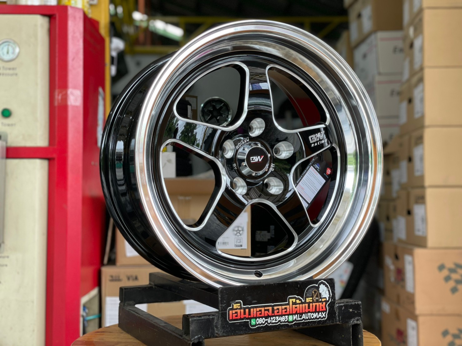 ล้อแม็กซ์ขอบ17 Brightwheels BW-18 ขอบ17 กว้าง8 ออฟ35 5รู114.3 สีดำขอบเงา(LP/B)