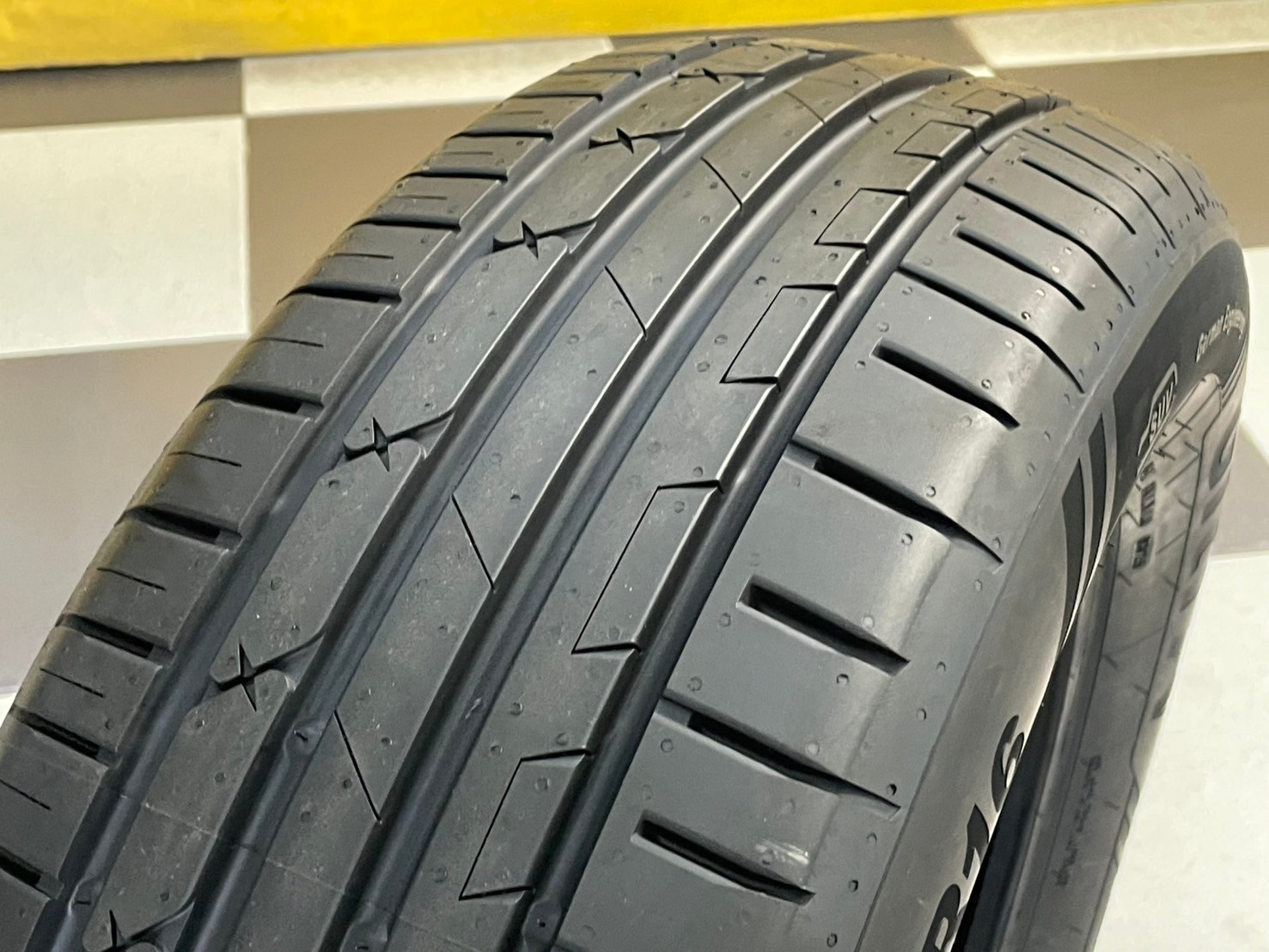 Giti Synergy EV-Ready H2 ขนาด 215/65R16 เป็นยางรุ่นใหม่ปี 2025