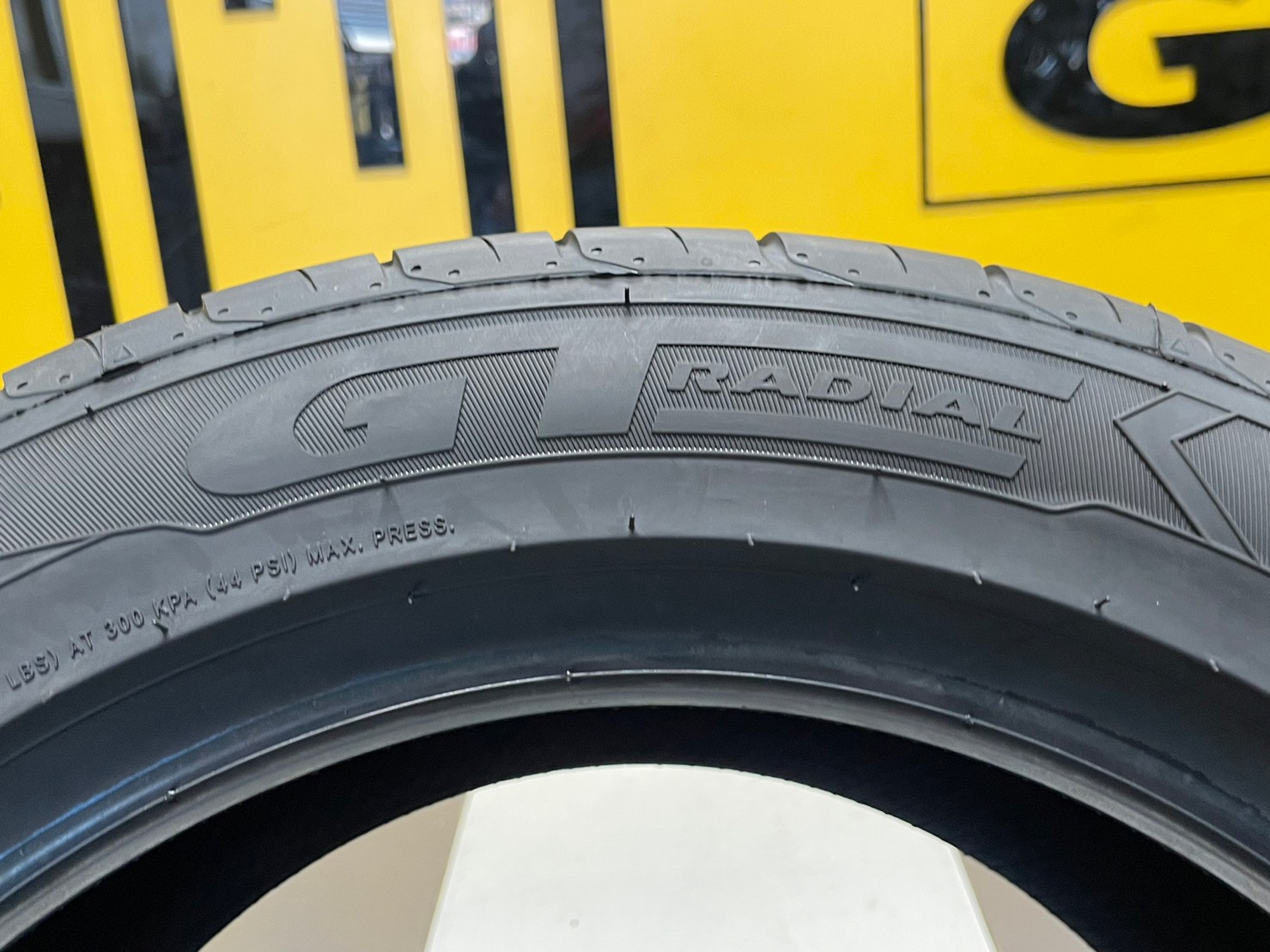 GT Radial Champiro GTX PRO ขนาดยาง 195/55R15 ยางใหม่ปี2023