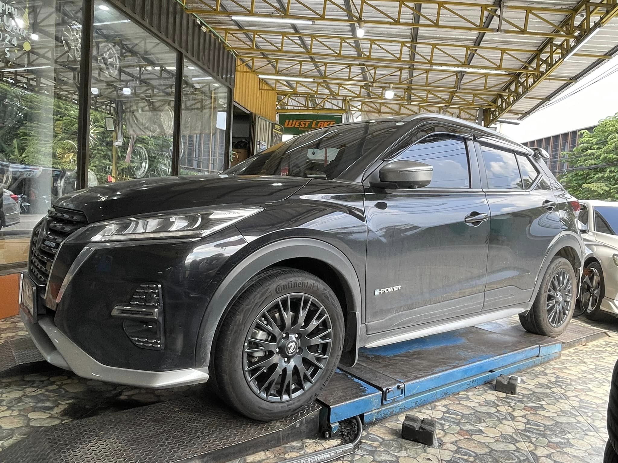 อุปกรณ์ Steelmate MT15 เป็นระบบตรวจวัดแรงดันลมยางแบบไร้สาย