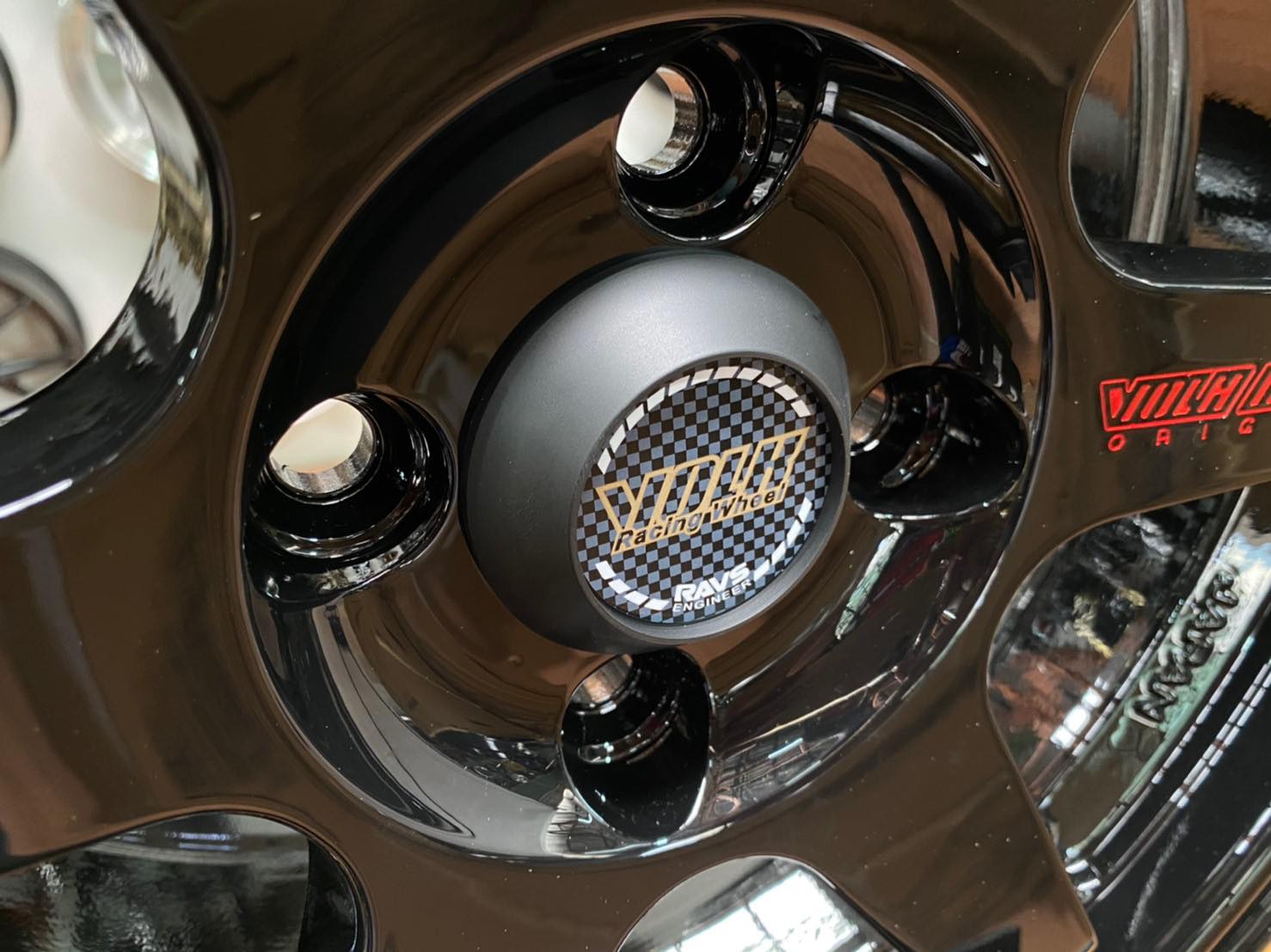 ล้อแม็กซ์ใหม่ขอบ15 ล้อไทย #Te37หยอดแดง สีดำ ขอบ 15” กว้าง7 4รู100 ออฟ35