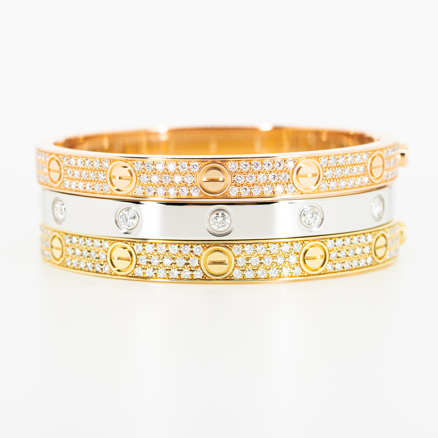 **สำหรับข้อมือขนาด 15-16cm**กำไล Cartier Love Bracelet, Diamond-Paved ทองชมพู18K x กำไล Cartier Love Bracelet, 10 Diamonds ทองขาว18K ไซส์17 x กำไล Cartier Love Bracelet, Diamond-Paved ทองคำ18K (Used)