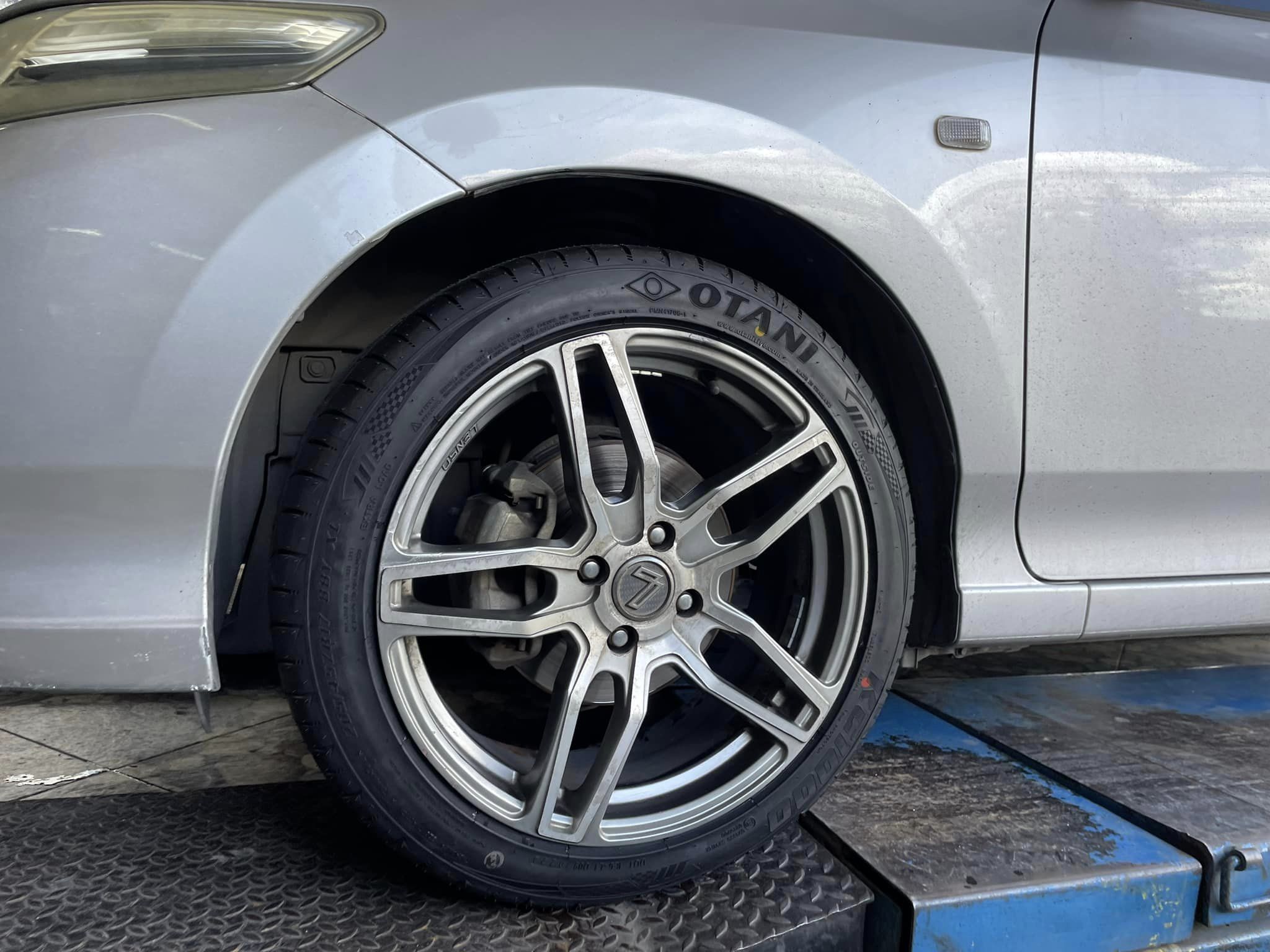 🚘 #HONDA_CITY #OTANI #KC1000 205/45R17