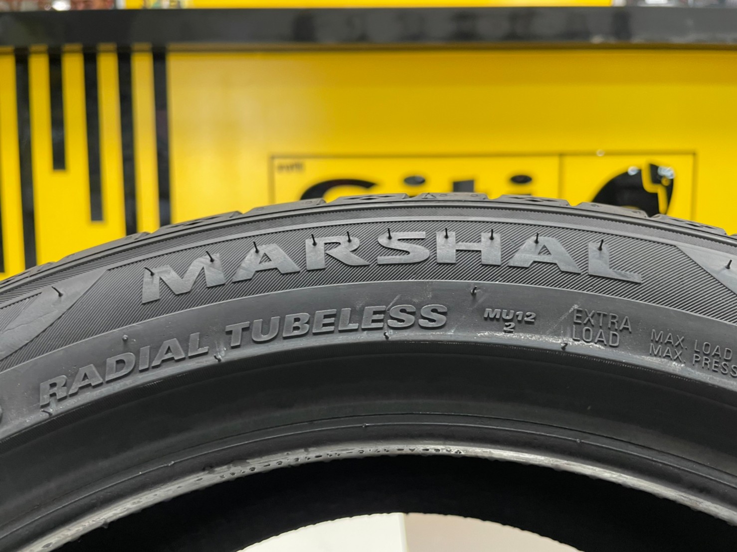 MARSHAL MU12 215/45R17 ยางใหม่ปี2021