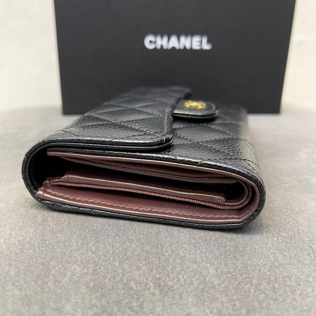กระเป๋าสตางค์Chanel Wallet Medium Cavair