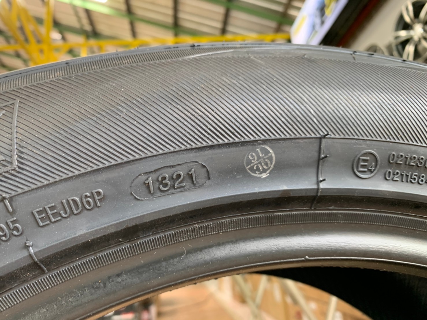 ยางสปอร์ตเร้าใจ สายซิ่ง Lenso D-1SP 255/55R18 ยางใหม่ปี2021
