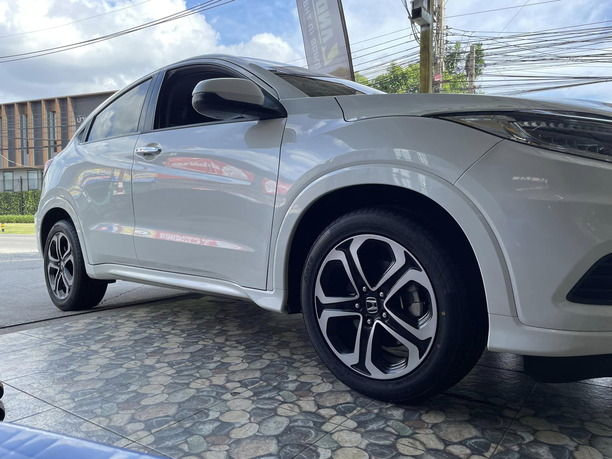 #HONDA_HRV เปลี่ยนยาง #KINTO_SC900_215/55R17ยางนุ่มเงียบคุณภาพดี