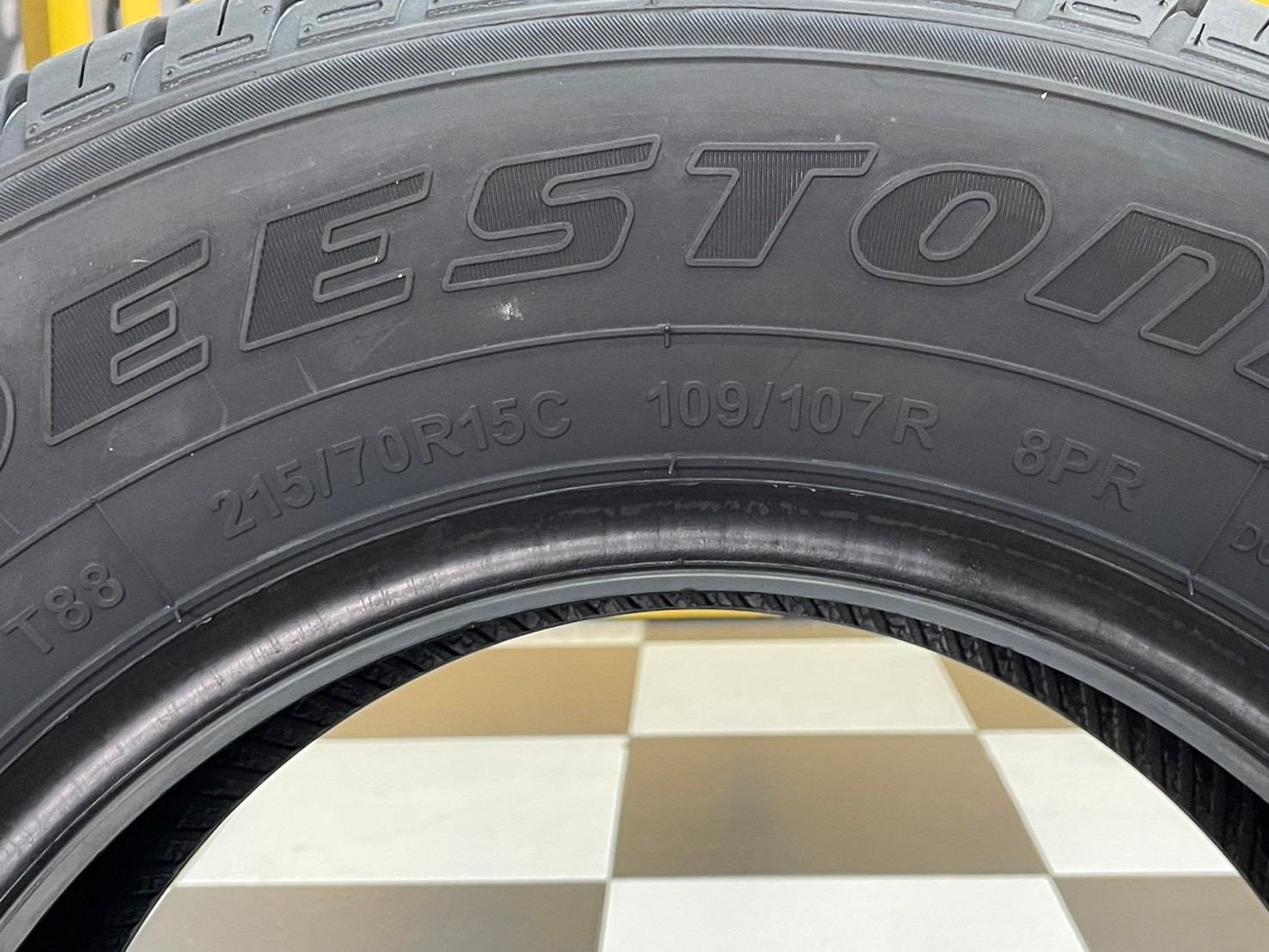 DEESTONE TITANZ T88 215/70R15 ยางใหม่ปี2024