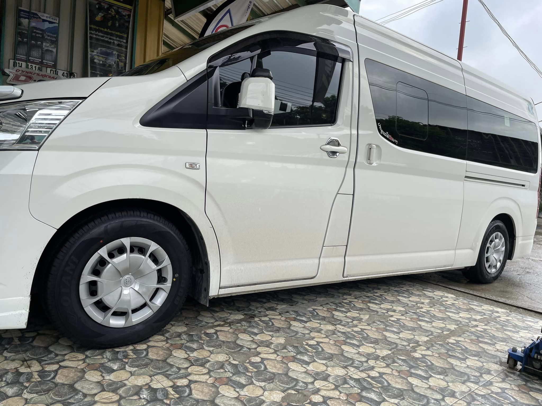 เปลี่ยนยางTOYOTA_COMMUTER มั่นใจคุณภาพ #ยางโอตานิ #OTANI #MK2000 235/65R16