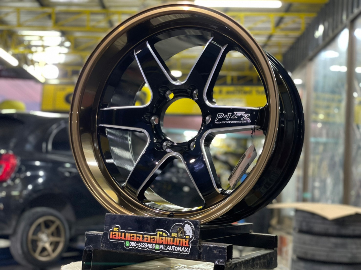 ล้อแม็กซ์ขอบ18 WELD P1-FFZ PREDATOR PD-54 สีดำขอบชา