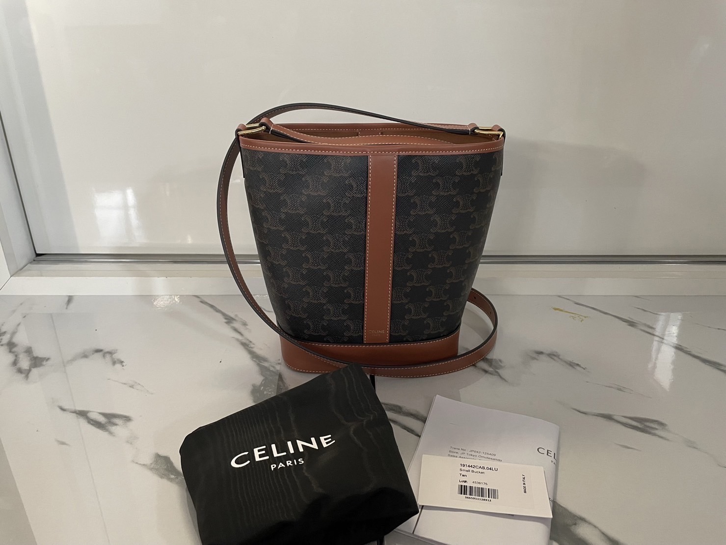กระเป๋าแบรนด์Celine small bucket Dc23