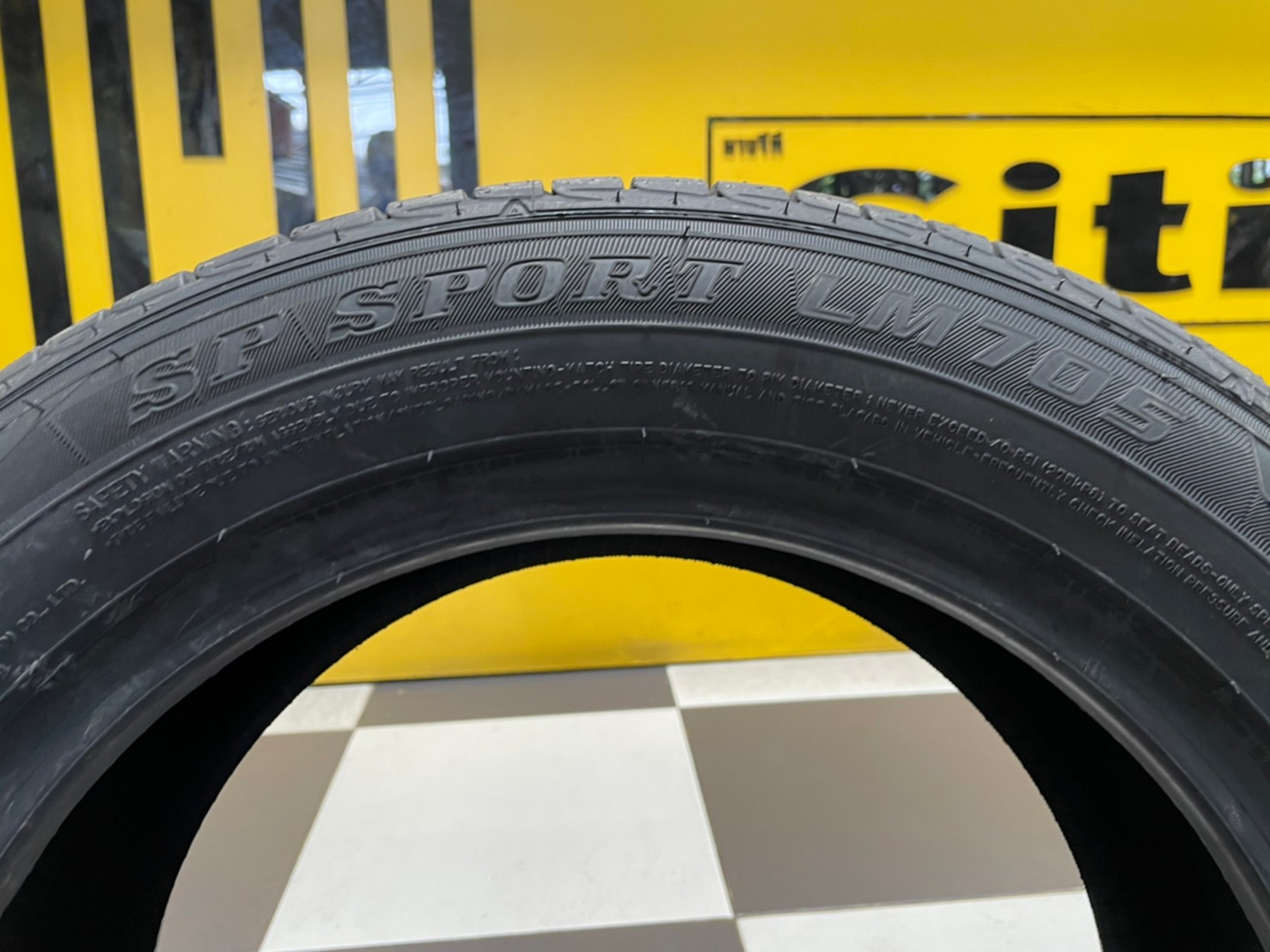 ยางใหม่ DUNLOP LM705 195/55R15 ยางดันลอป ยางไทย ปี2022