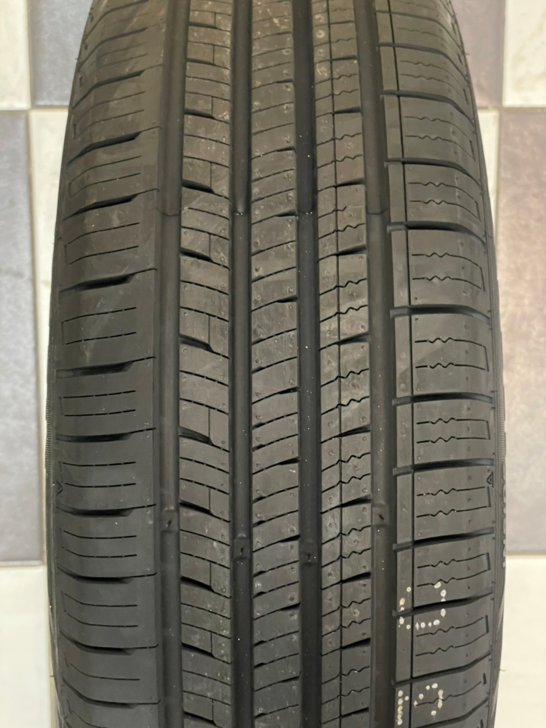 ยางใหม่AUSTONE SP602 185/65R14 ยางใหม่ปี2023 (4เส้น)