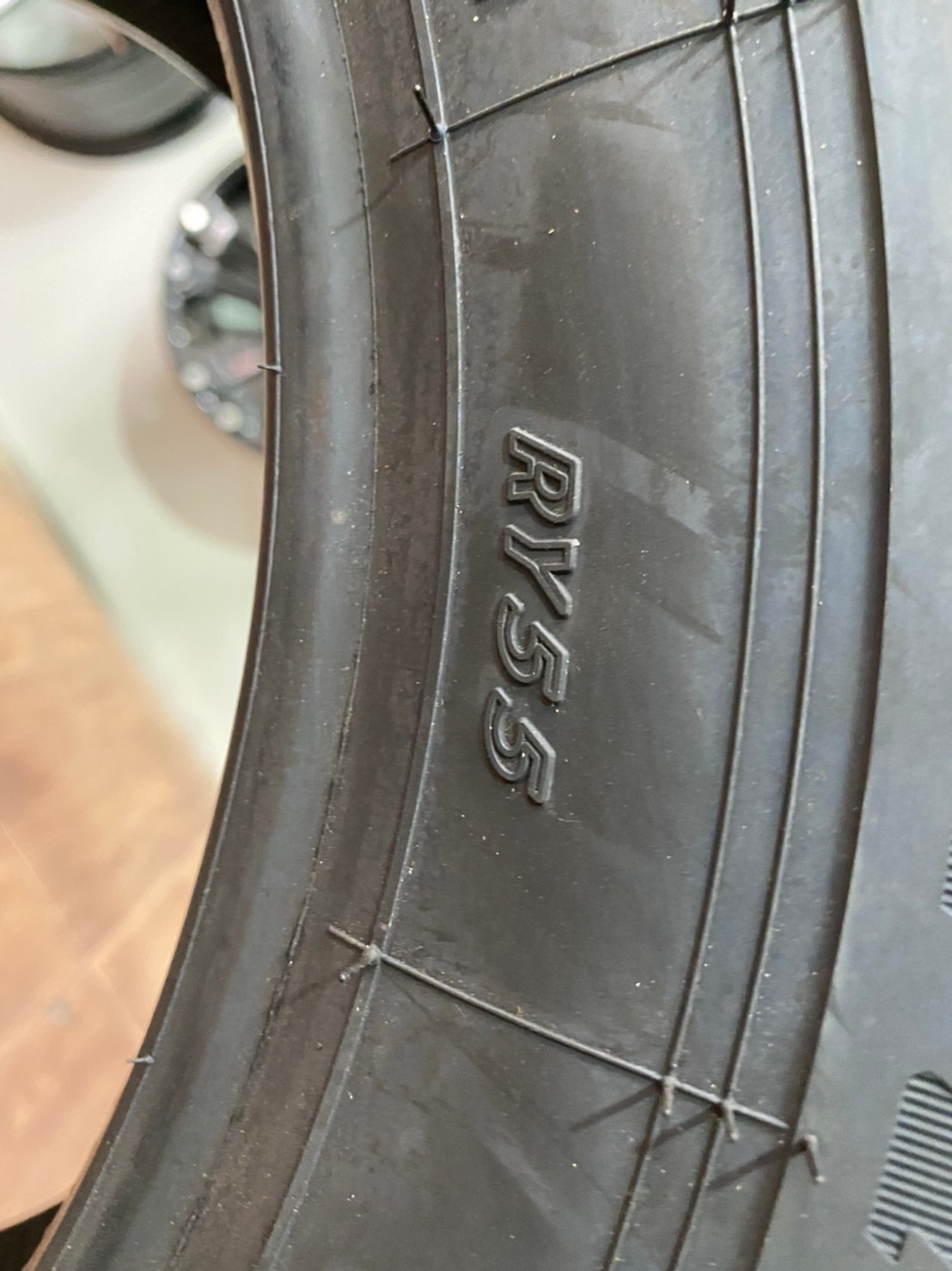 215/70R15 Yokohama BluEarth Van RY55 ยางสมรรถนะสูง ยางปี2020