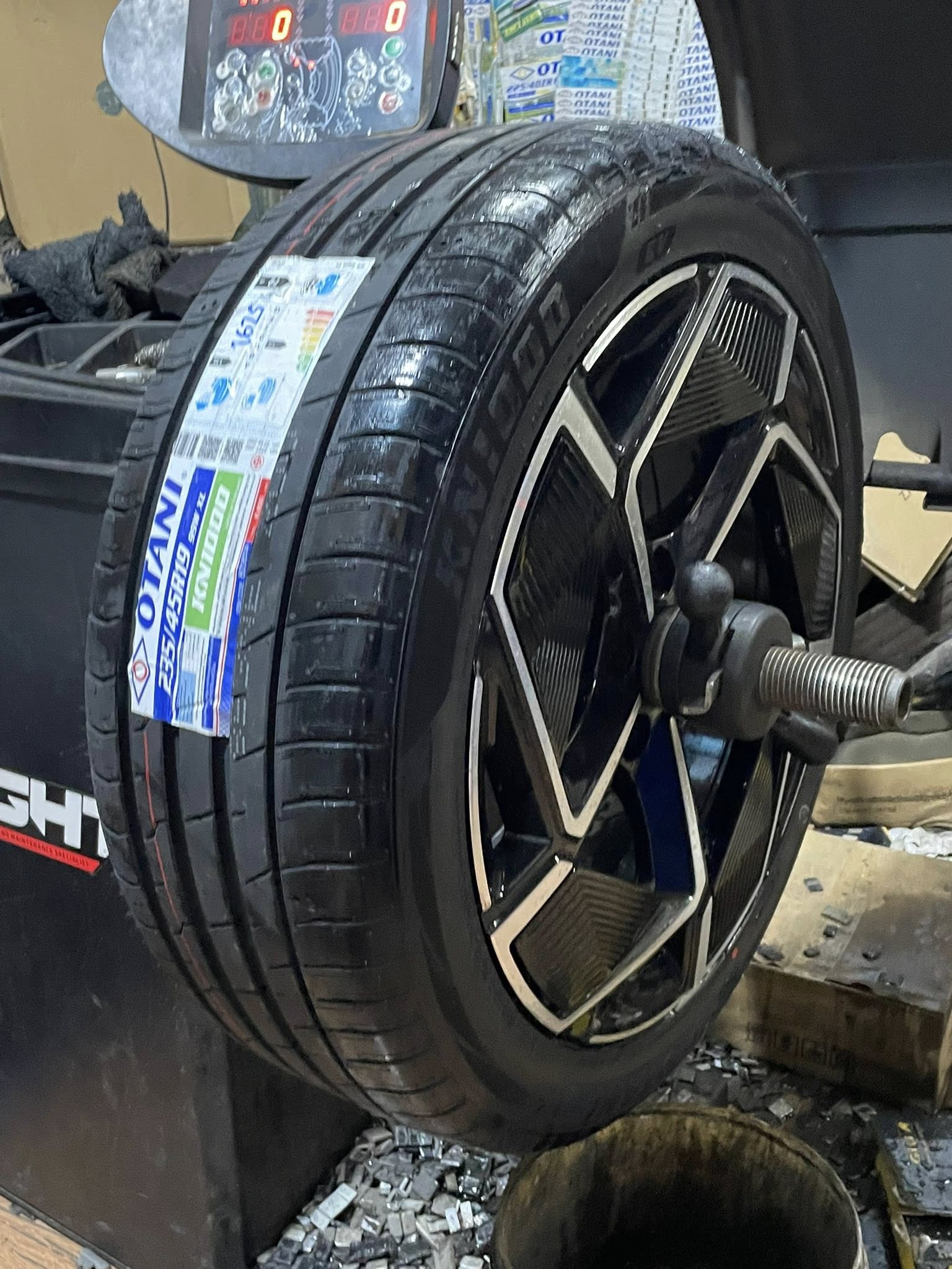 BYD_SEAL🚘 เปลี่ยนยาง 🛞🐘#OTANI_KN1000_235/45R19 🛞 #รถไฟฟ้า100%