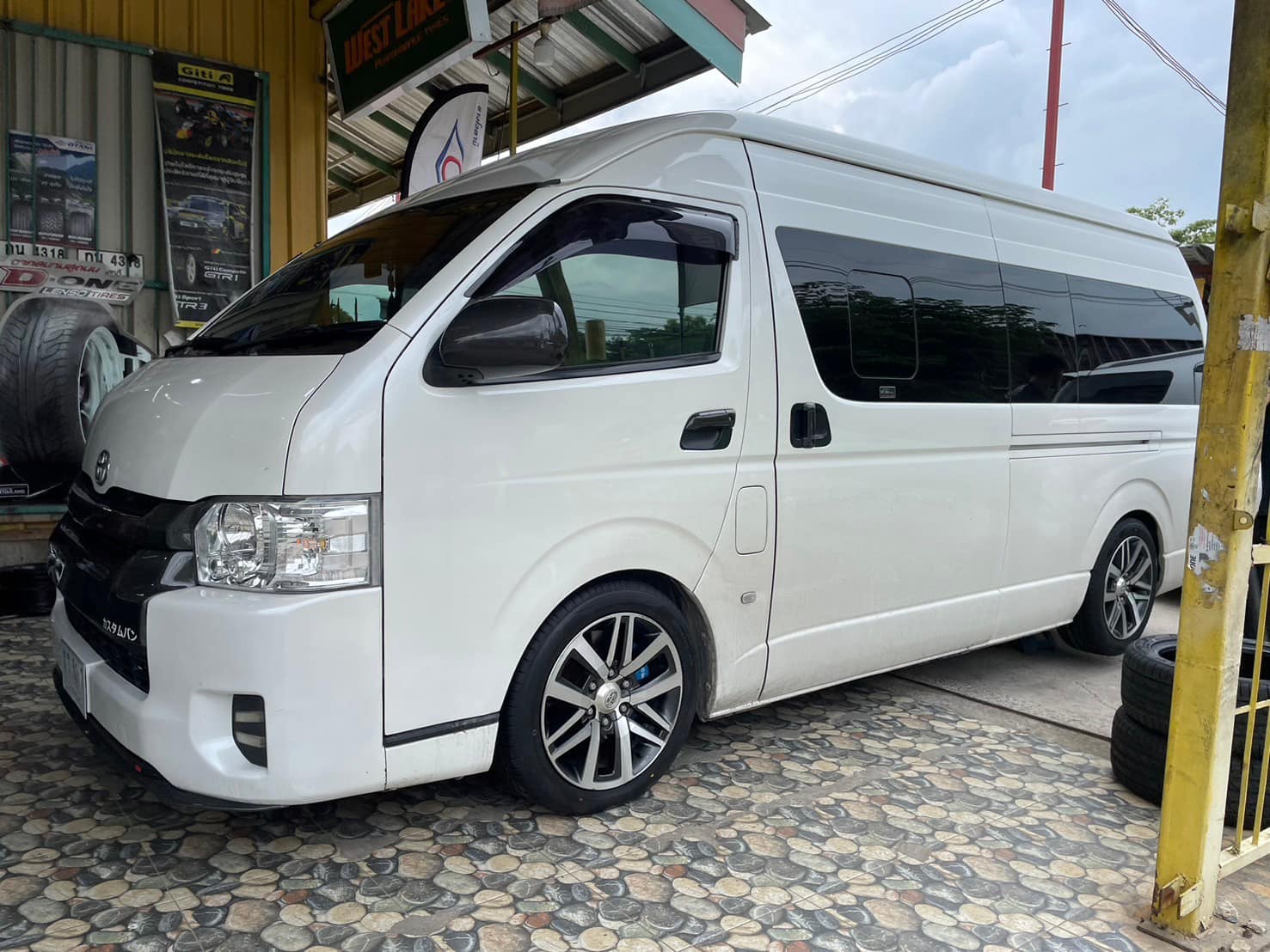 🚘 #รถตู้ #TOYOTA_Commuter #มั่นใจใช้ยางโอตานิ #OTANI KC2000 225/50R18 ยางใหม่ปี2024