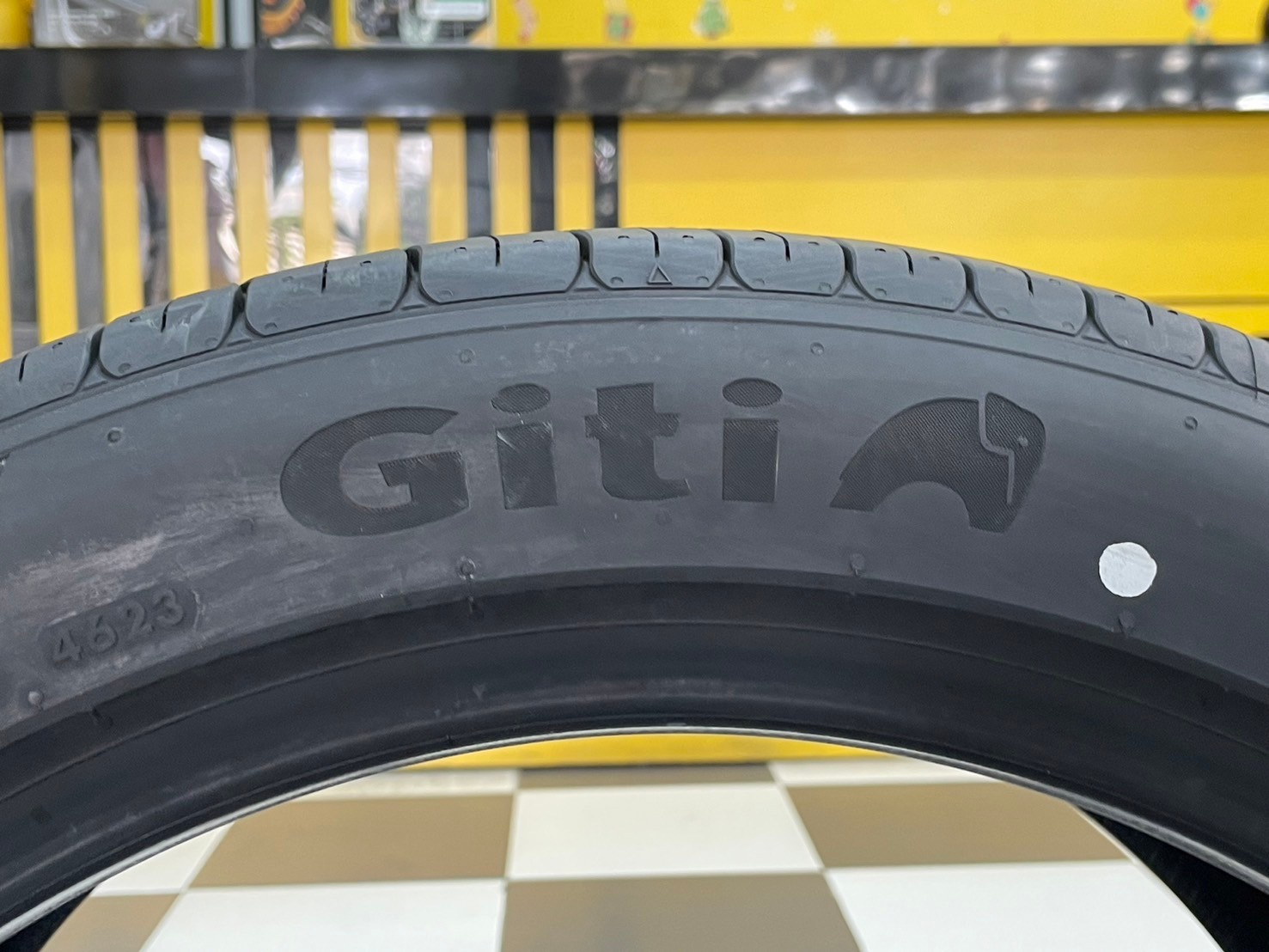 ยางใหม่ GITI Control P10 255/45R19 ยางใหม่ปี2023