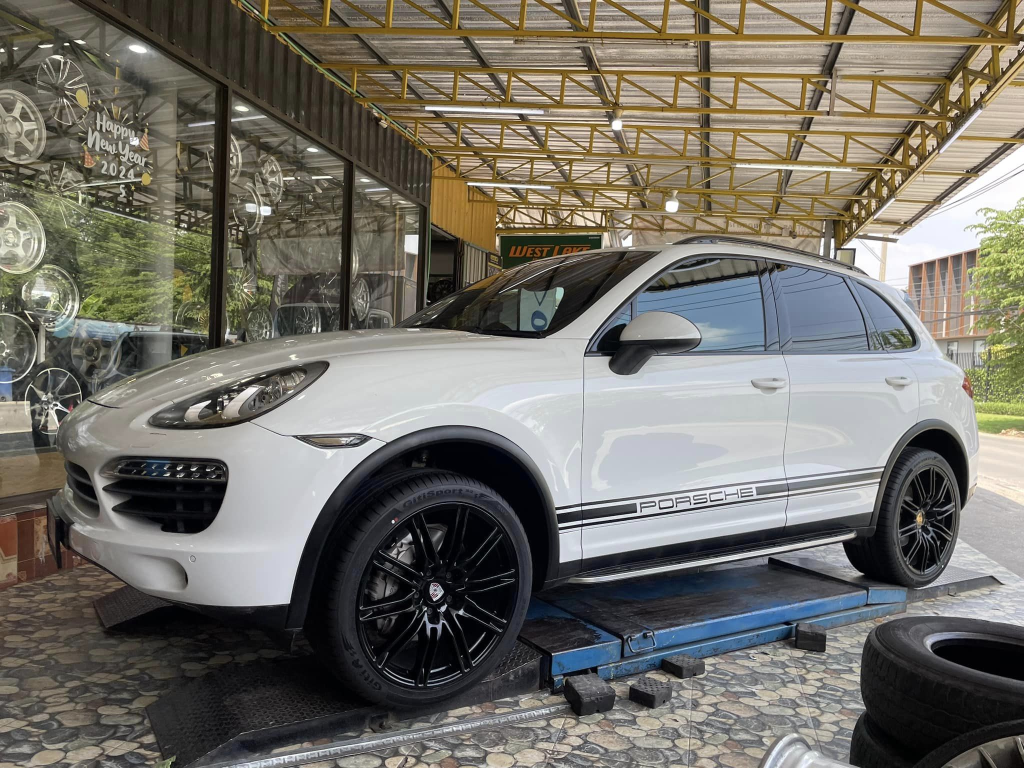❤️ #PORSCHE_CAYENNE E-Hybrid🚘 #Giti_SportS2 295/35R21 #ยางจีที #ยางสปอร์ตสมรรถนะการขับขี่สูง