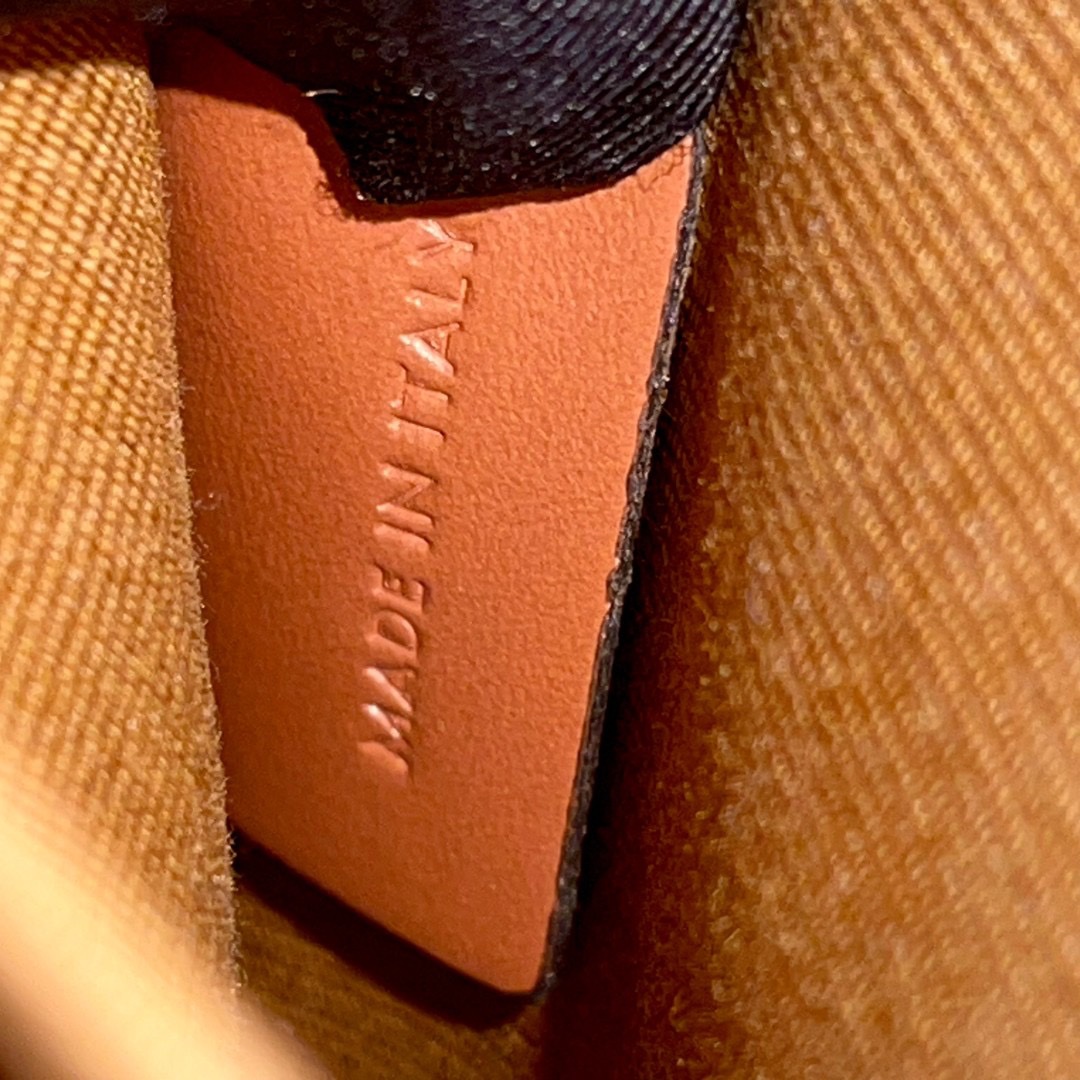 Celine falco medium tan มือสอง