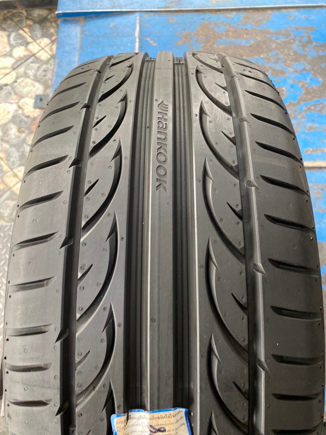 235/50R18 ยางใหม่ Hankook Ventus V12 ยางสปอร์ต คุณภาพดีนุ่มเงียบ ยางปี2018