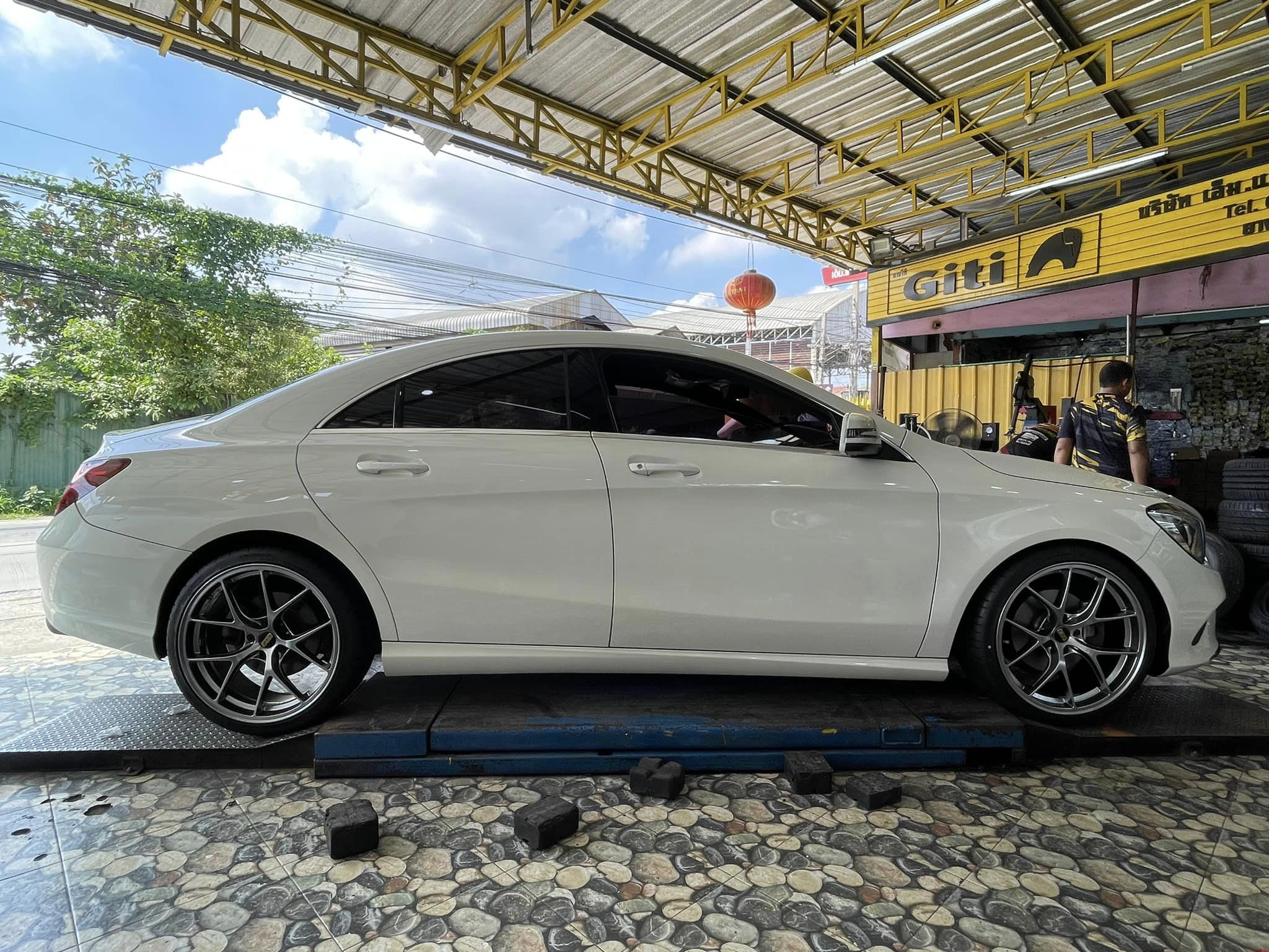 🚗 #BENZ_CLA200🚘 #จัดไปชุดใหญ่ไฟกระพริบ 🛞#ยางจีที #ยางสปอร์ตสมรรถนะการขับขี่สูง 🛞 🛞#Giti_SportS2 235/35R19🛞 ❤️ #ล้อแม็กซ์ #BBS FLOW FORMING FIR FD-002 F1 19X8.5 ET35 5X112 HB 🛞 #ผ้าเบรคBrembo &
