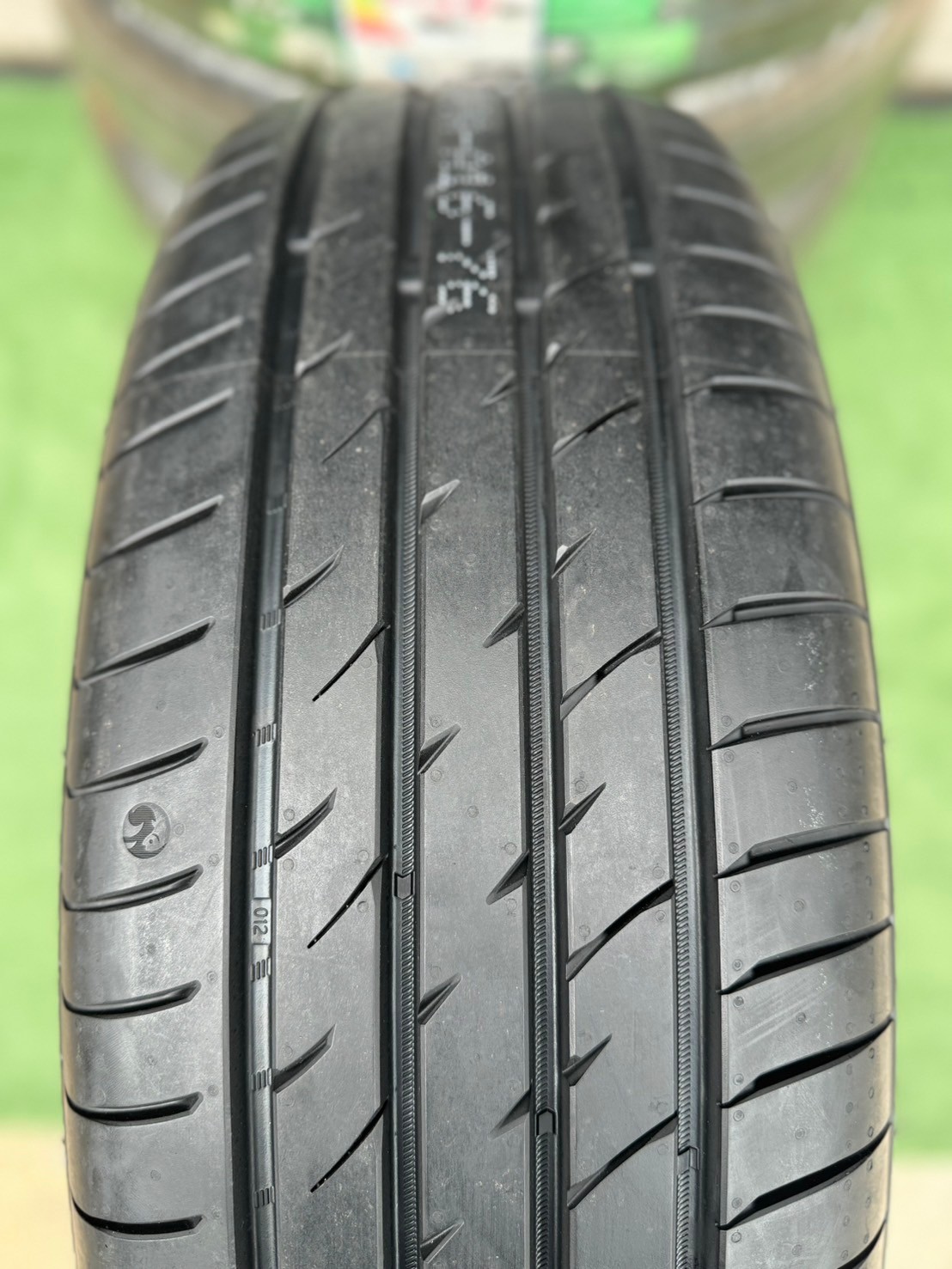 ยาง Goodride Solmax1 225/65R17 ยางใหม่ปี2024 ราคาพิเศษ4 เส้น 10400บาท พร้อมติดตั้งฟรี