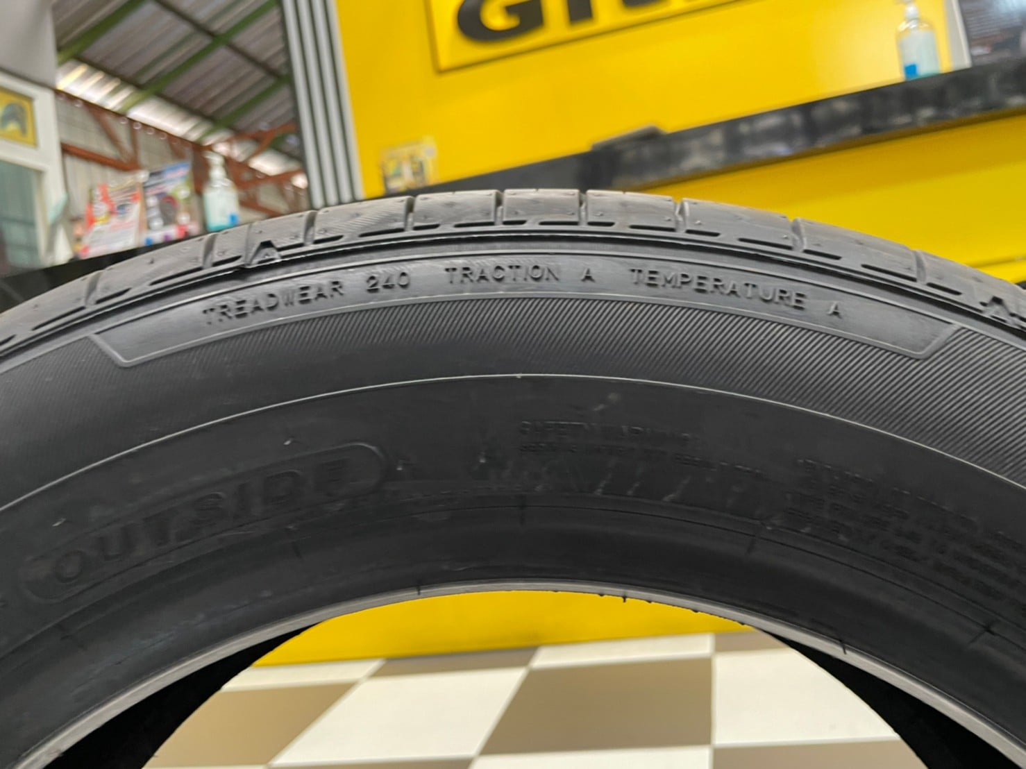 ยางใหม่ DUNLOP ENASAVE EC300+ 215/60R17 ยางใหม่ปี2023