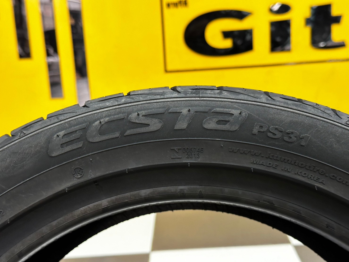 KUMHO PS31 195/50R16 ยางใหม่ปี2023 (4เส้น)