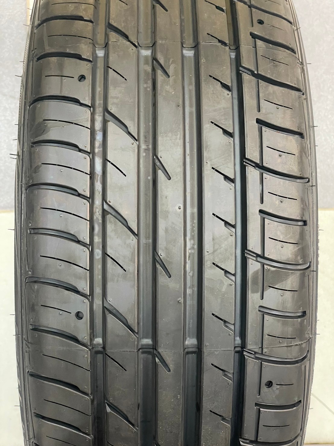 ยางใหม่ Falken ZE914 225/45R18 ยางใหม่ปี2024