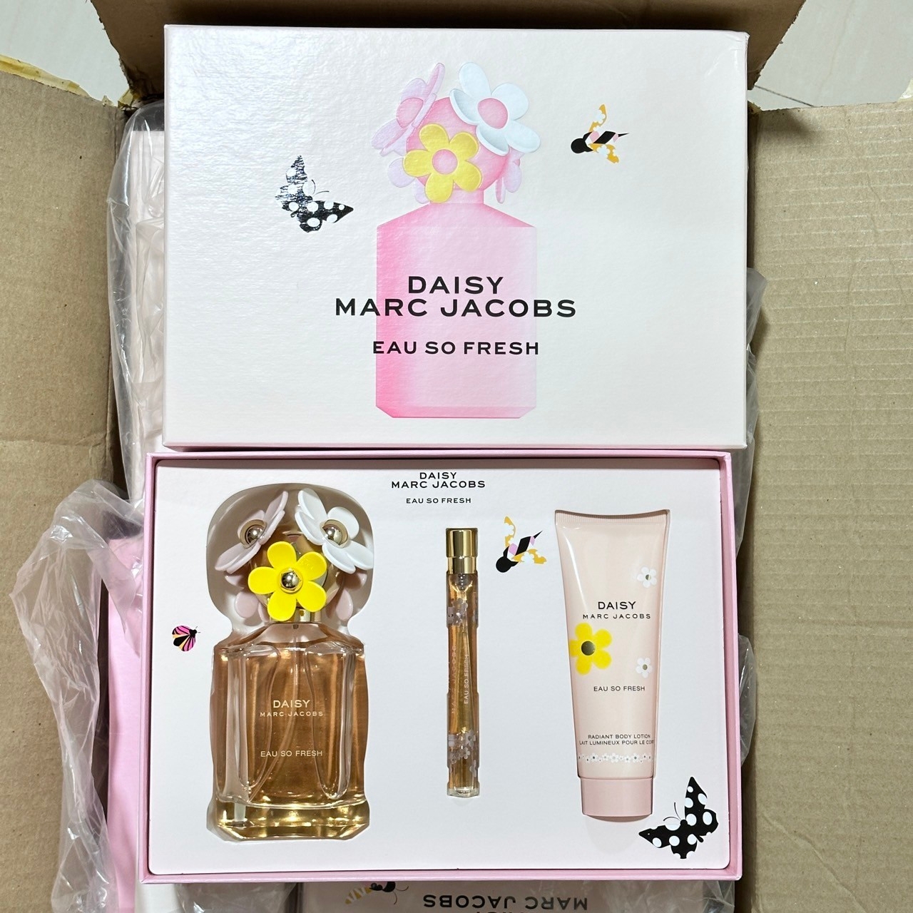 น้ำหอมMarc Jacobs Daisy Eau So Fresh EDT Gift Set 3 Pcs
