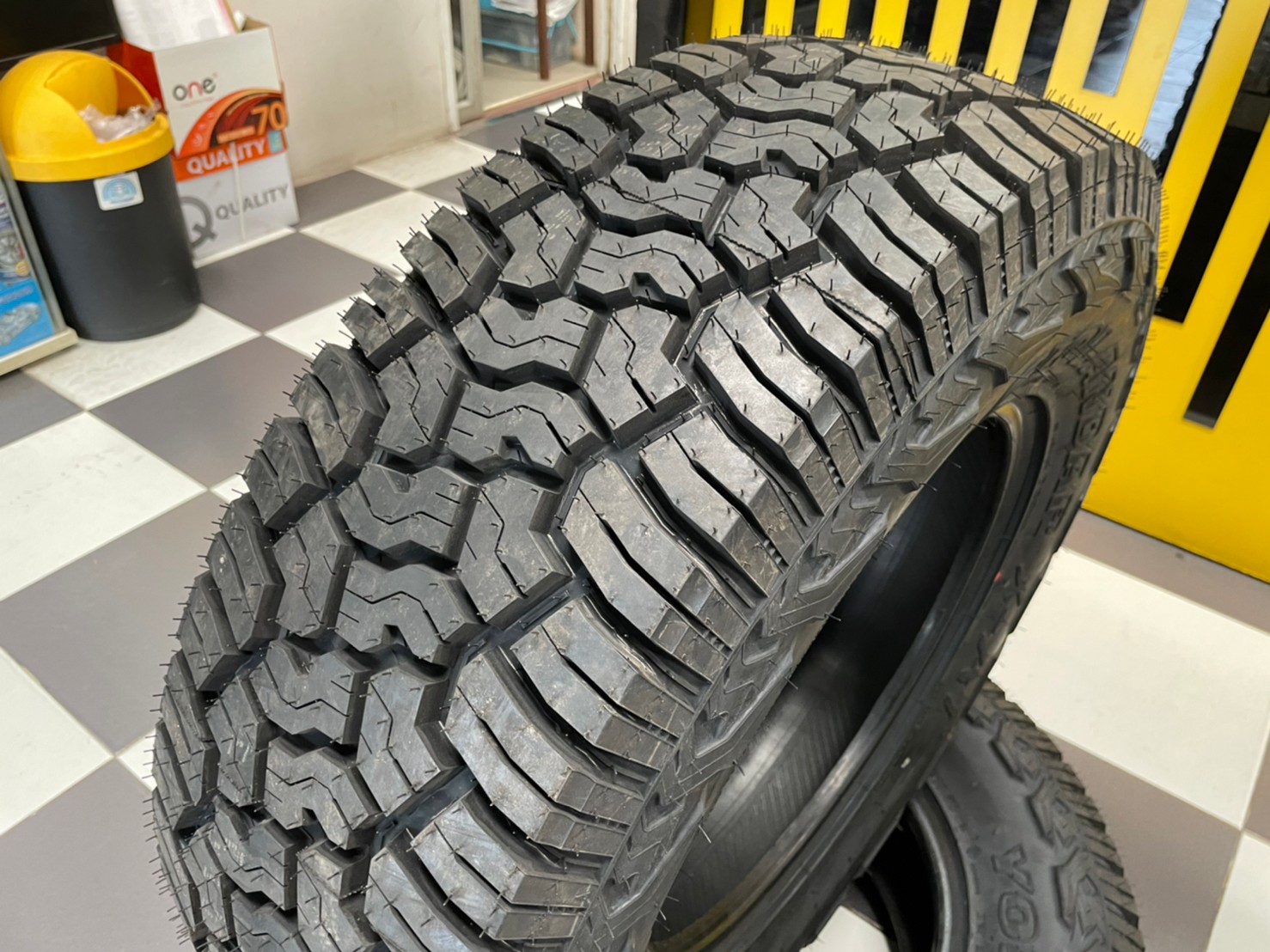 YOKOHAMA รุ่น GEOLANDAR X-AT G016 265/70R17 ยางใหม่ปี2022