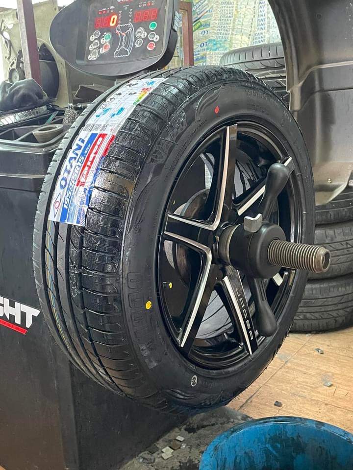 🚘 #SUZUKI_SWIFT #OTANI #EK1000 195/55R15