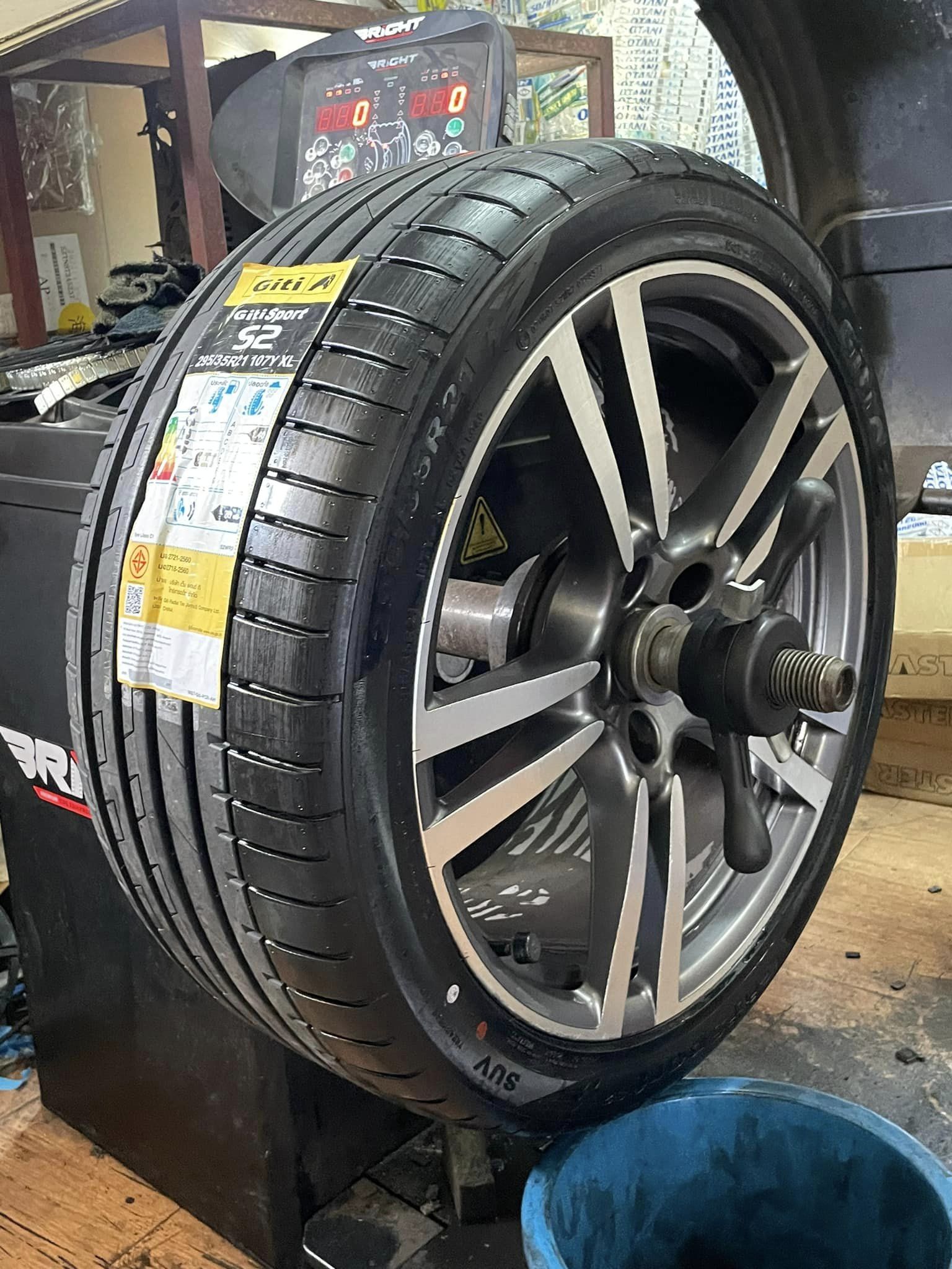 #Porsche #Cayenne #ยางรถยนต์แบรนด์คุณภาพ #Giti_SportS2 295/35R21🛞