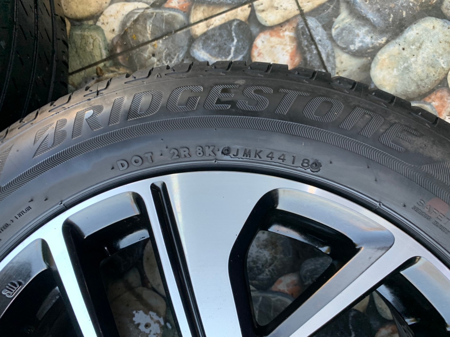 ล้อแม็กขอบ16 Mitsubishi Xpander 5รู114 พร้อมยาง Bridgestone พร้อมติดตั้งฟรี