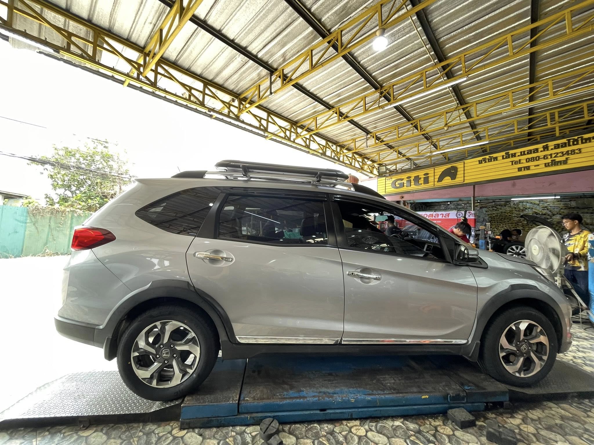 Honda_BRV 🚘 🛞🐘#OTANI_KC2000 205/60R16 🛞 🛞ยางคุณภาพดีนุ่มเงียบ🛞