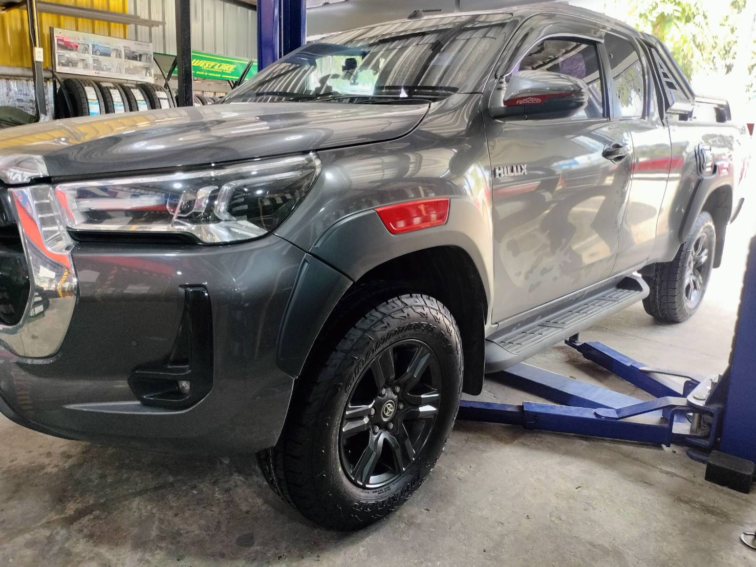 🚘#TOYOTA_REVO เปลี่ยนยาง 🛞 #DUNLOP_AT5_265/65R17