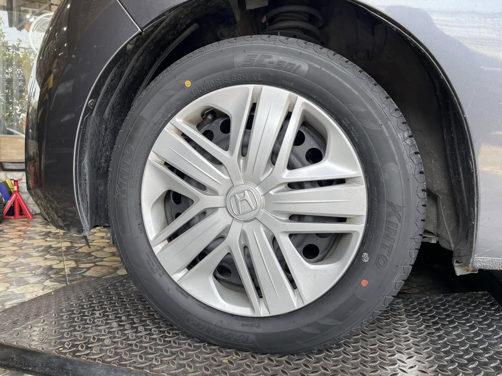 #HONDA_JAZZ🛞 #KINTO_SC901_185/60R15