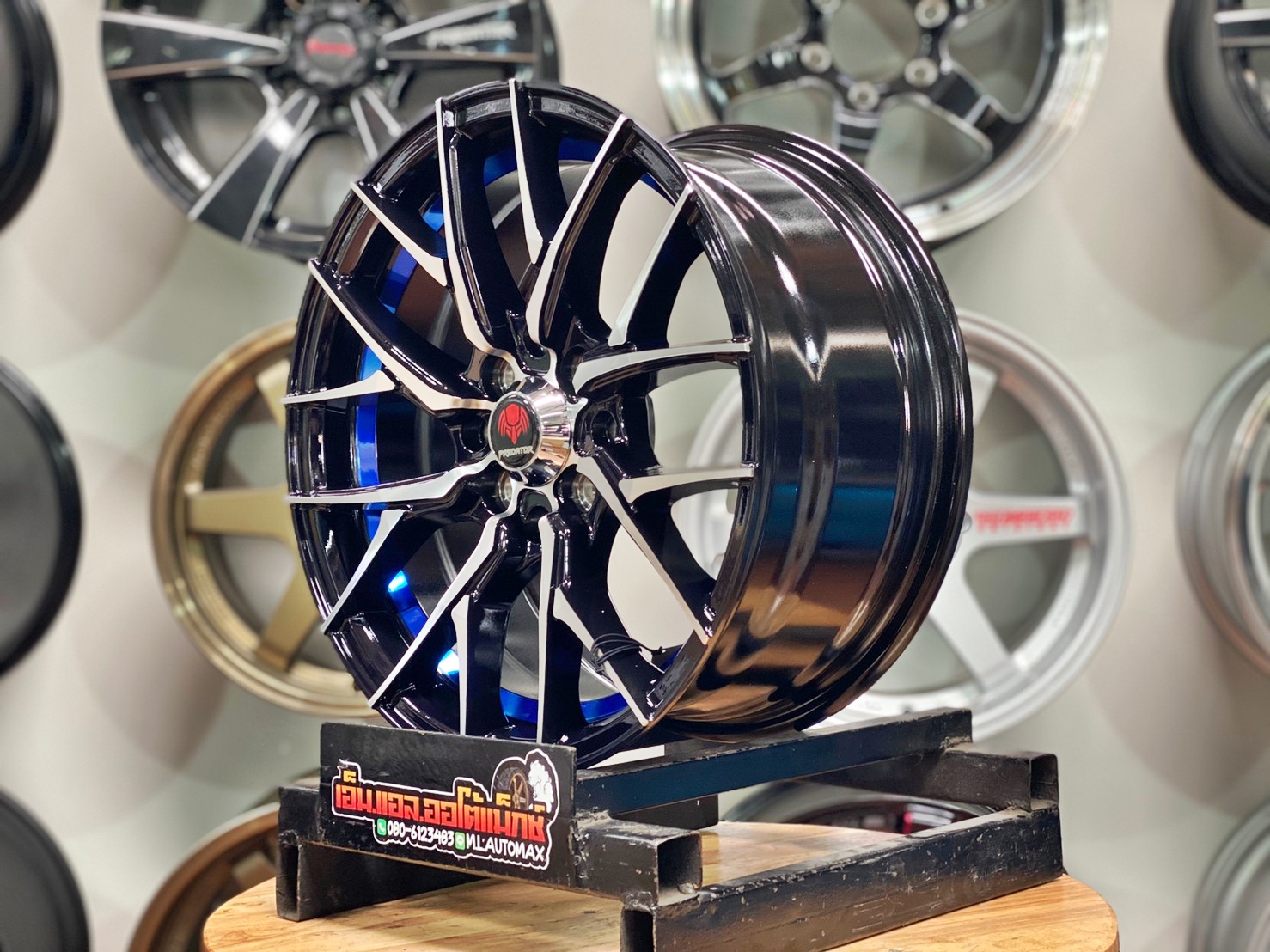 ล้อแม็กขอบ15 Made In Thailand Predator PD17 15x7 ET35 8x100/114.3 สีดำหน้ากลึงเงาอันเดอร์คัตสีฟ้า