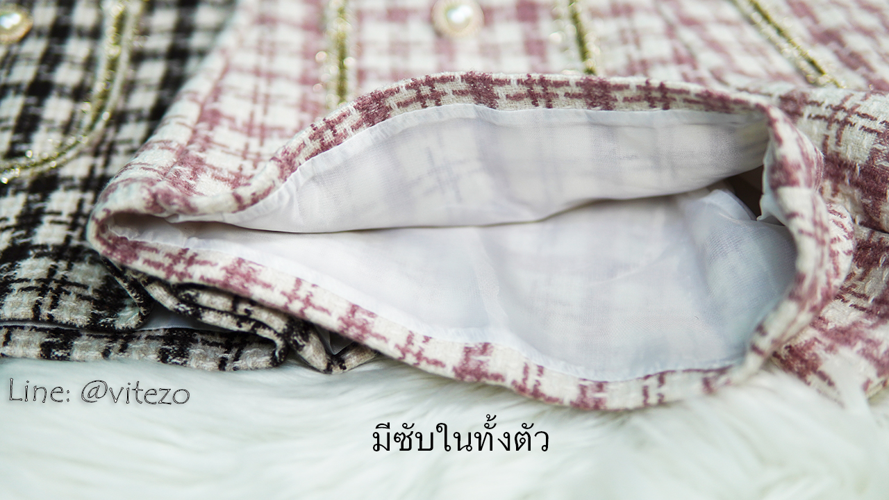 กางเกงขาสั้นผู้หญิง ผ้าทวิต แต่งกระเป๋าแปะหน้า กระดุมสวยมาก