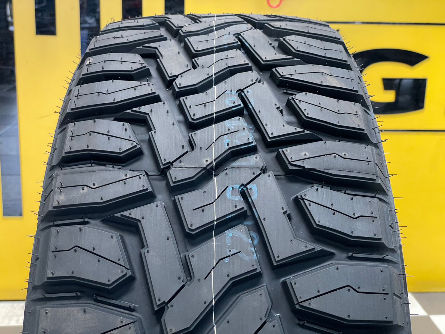 TOYO Open Country RT 275/55 R20 ยางใหม่ปี2023