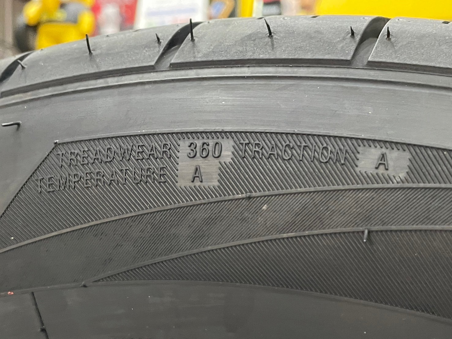 ยางใหม่ DEESTONE STROMZ RS 255/55R18 ยางใหม่ปี2025 ยางตัวหนังสือสีดำ ยางไทยนุ่มหนึบ คุณภาพดี