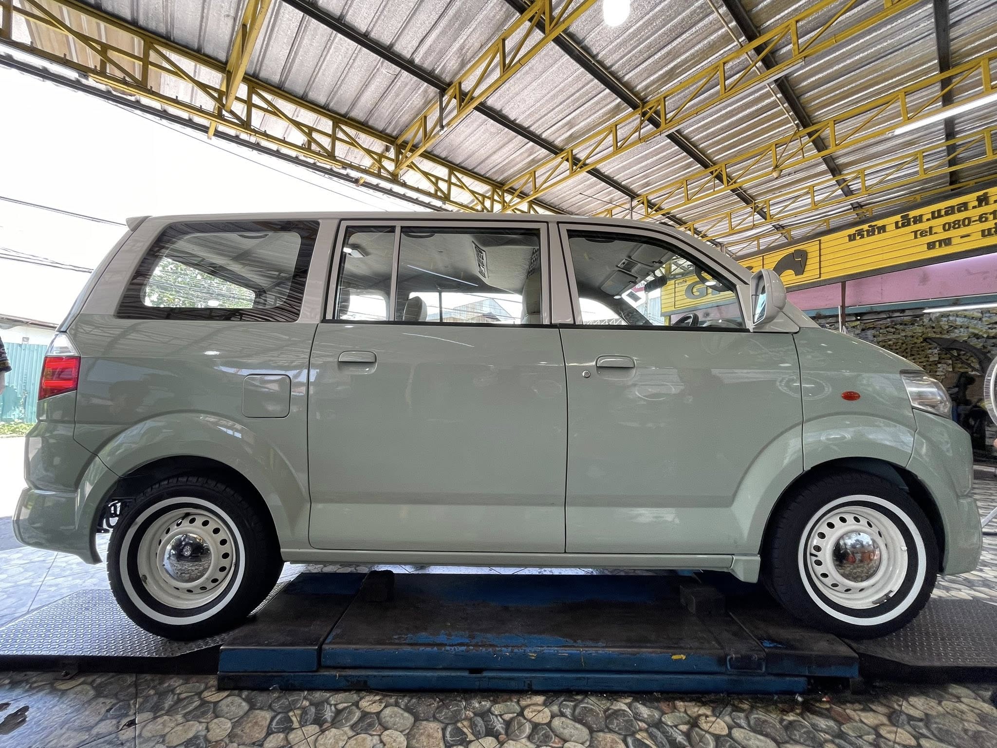 #SUZUKI_APV 🚘เปลี่ยนยาง 🛞🐘#ATLAS_R772_195R14 ❤️ 🛞 #ยางขอบขาวแท้