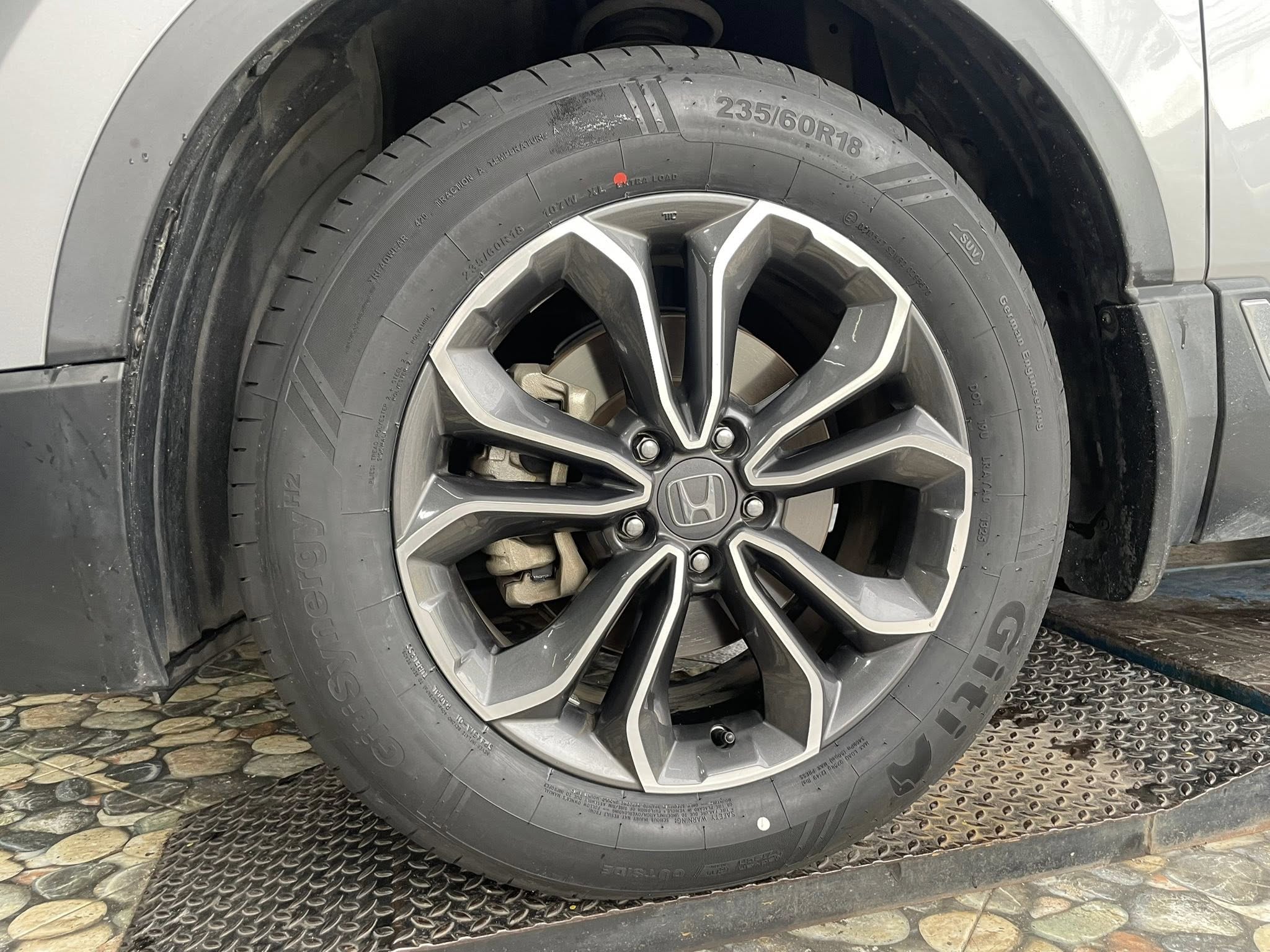 HONDA_CRV🚘 🛞🐘#GITI_SynergyH2_235/60R18