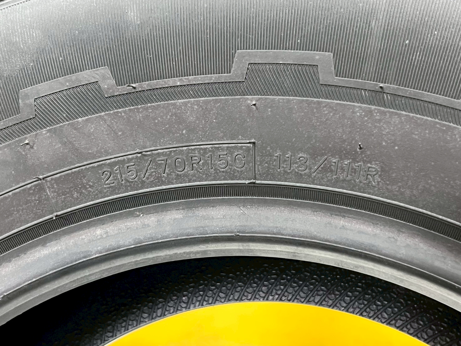 ยาง KRIN LT ขนาด 215/70R15 ยางใหม่ปี2025
