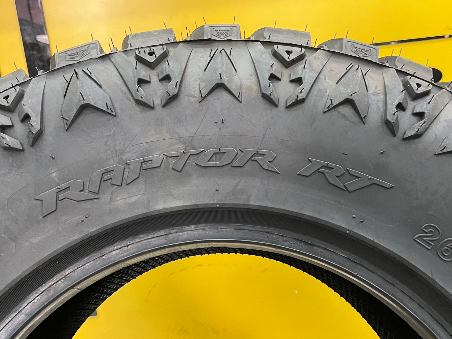 ยางใหม่ Cosmis Raptor RT 265/70R16 ยางใหม่ปี2023 ราคาโปรโมชั่นพิเศษ