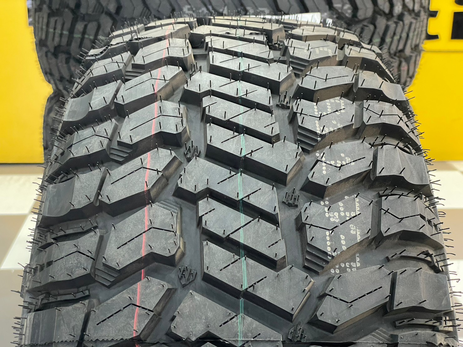 275/55R20 ยาง RADAR Renegade R/T ยางใหม่ปี2023 (โปรโมชั่นพิเศษ)